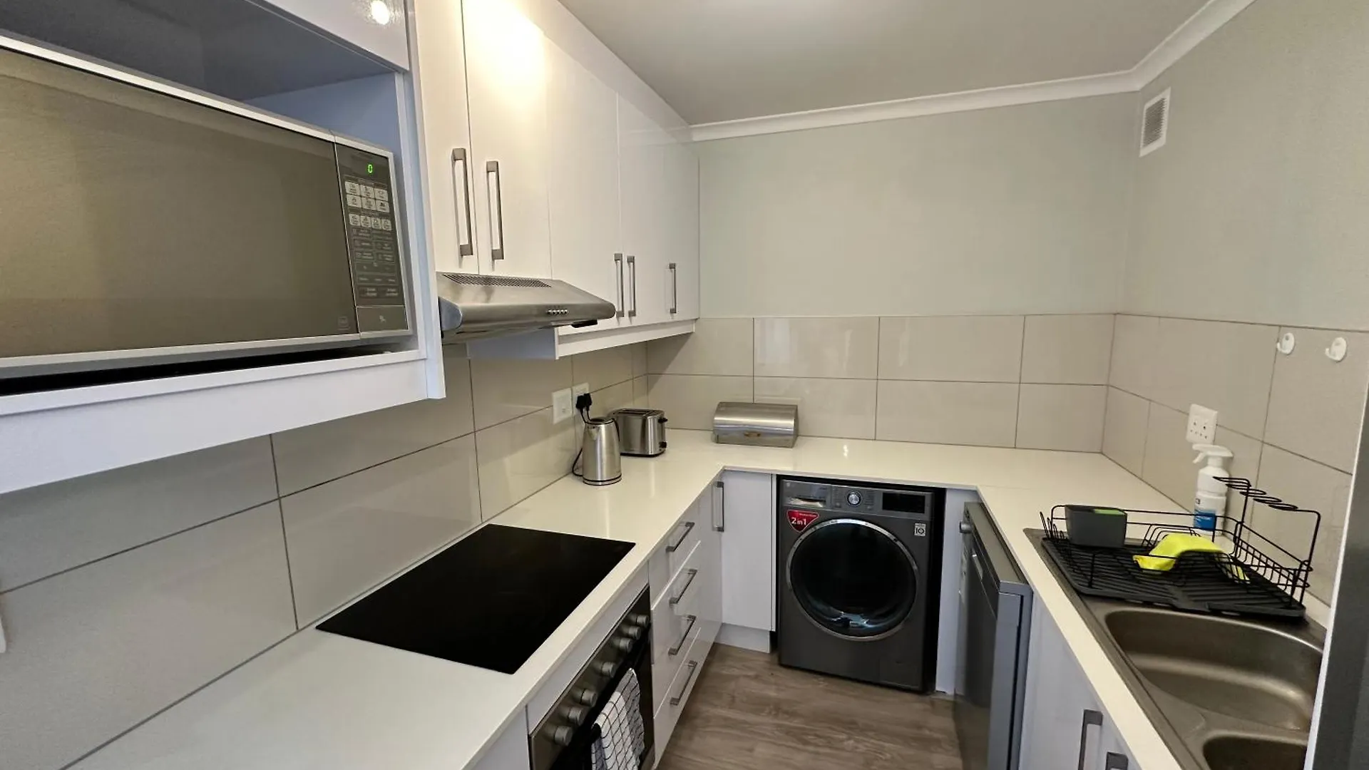 The Paragon 2-Bedroom Apartment Cape Town