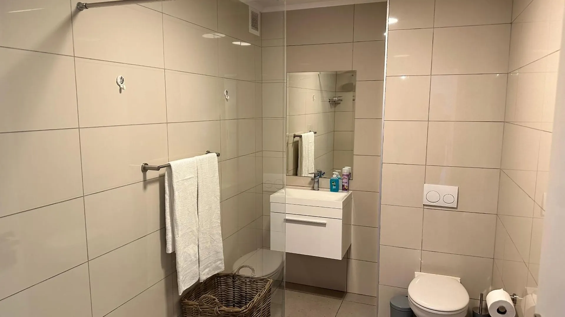 The Paragon 2-Bedroom Apartment Cape Town