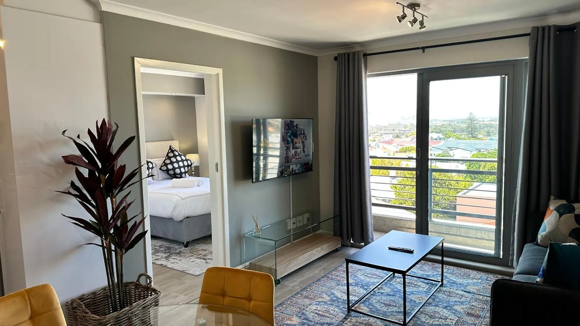 The Paragon 2-Bedroom Apartment Cape Town South Africa