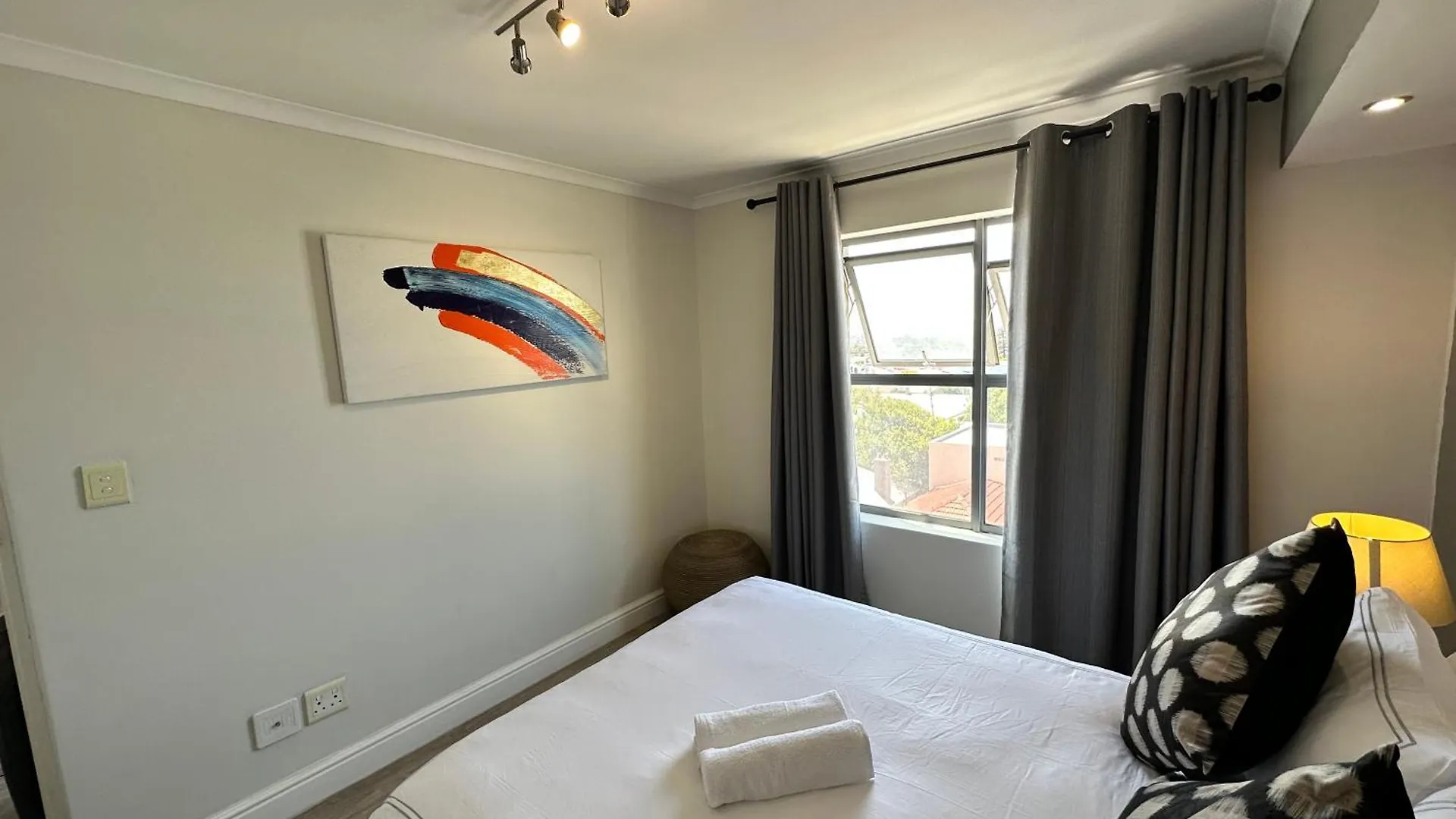 The Paragon 2-Bedroom Apartment Cape Town