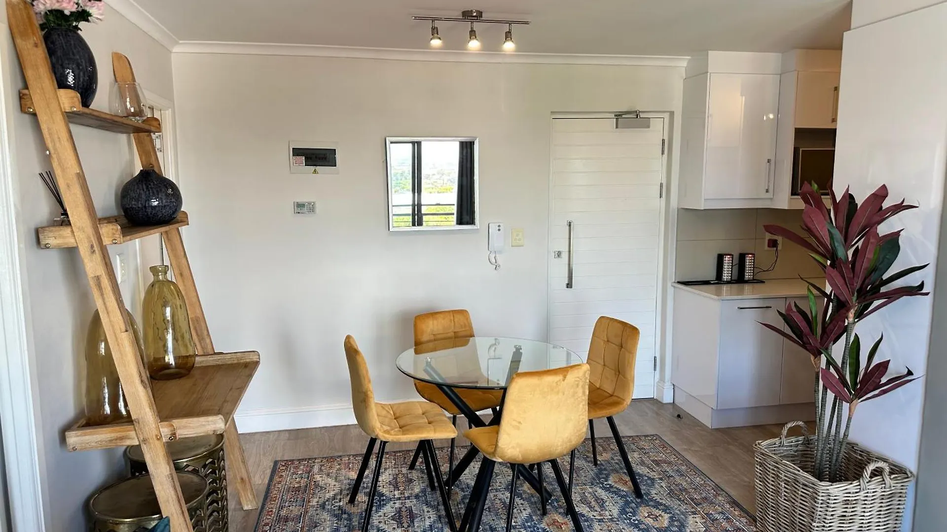 The Paragon 2-Bedroom Apartment Cape Town